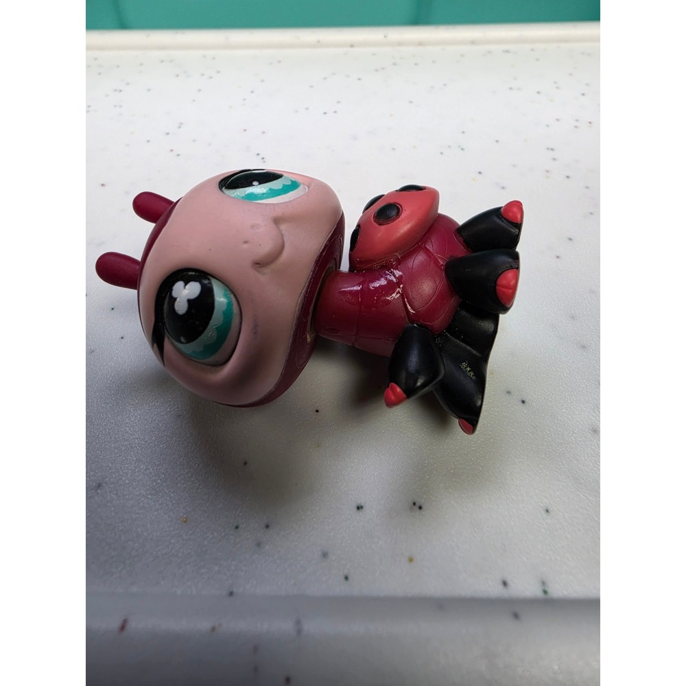 LPS Littlest Pet Shop Ladybug #629 Red and Black Collectable Figure Bug - Picture 11 of 12
